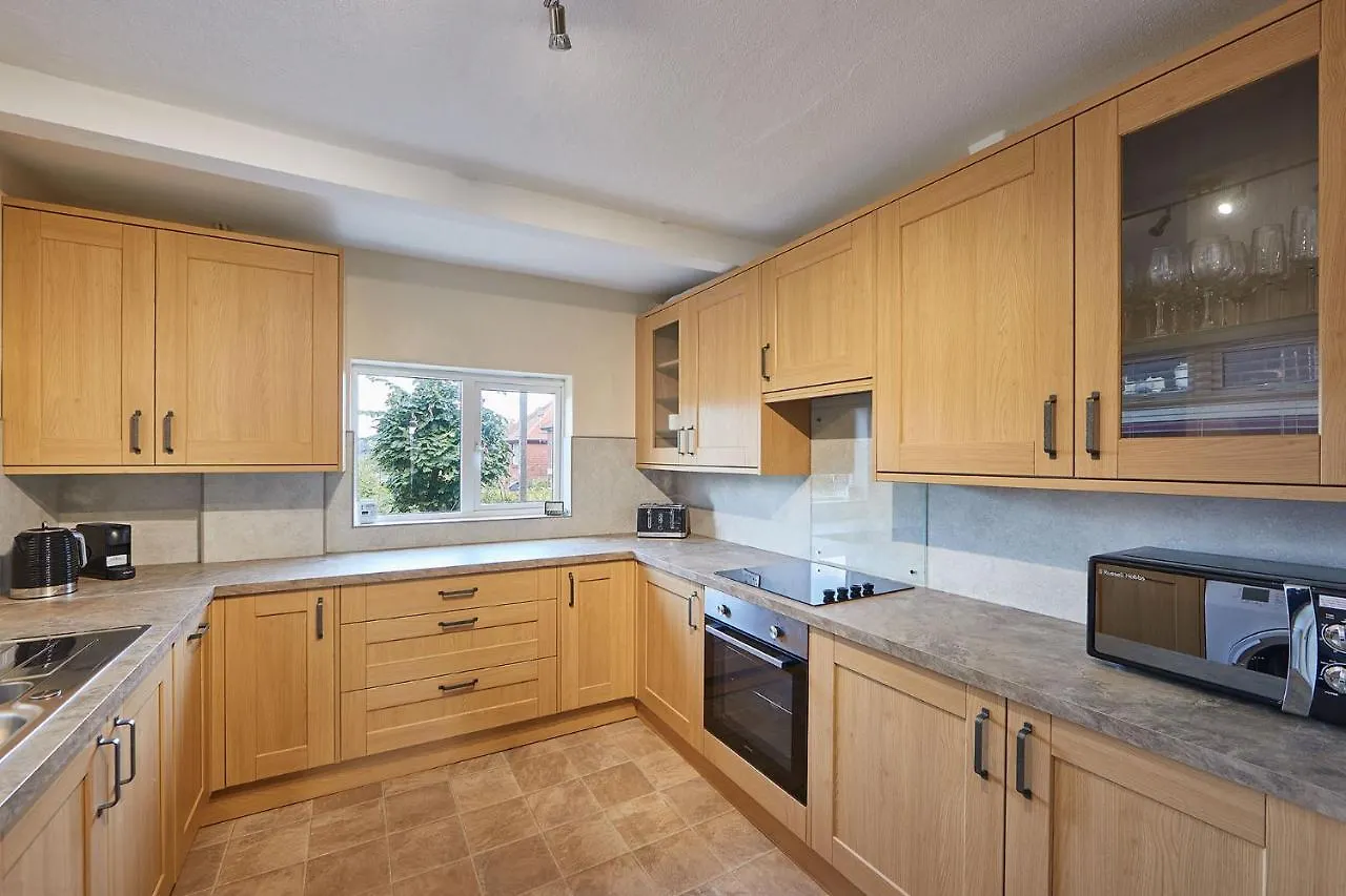 Host & Stay - Blue Sky Cottage Whitby
